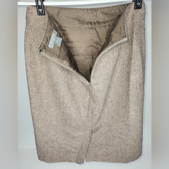 Ann Taylor Skirt Petites Size 0 Brown - Picture 2 of 5